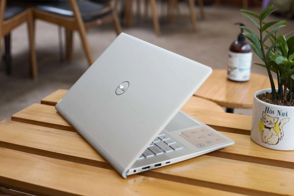 Thế Giới Số 365 | Laptop Dell Inspiron 14 5402 White/ Win 10