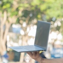 Thế Giới Số 365 | [Mới 100%] Dell Inspirion 5515 Ryzen R5-5500U, RAM 8G, SSD 256G NVMe, VGA AMD Vega 7, màn 15.6 inh Full HD