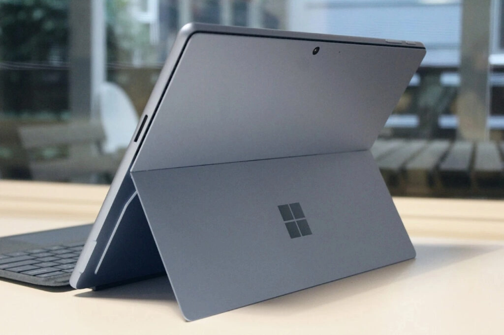 Thế Giới Số 365 | [Mới 100%] Surface Pro 9 Wifi (Core i7 1255U/ Ram 16GB / SSD 1TB)