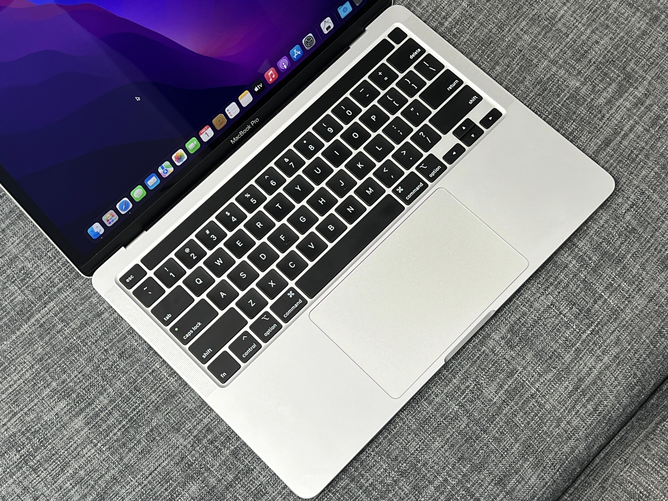 Thế Giới Số 365 | MACBOOK PRO 2020 13 INCH ( CORE I5 2.0GHZ ,RAM 16GB ,SSD 512GB )