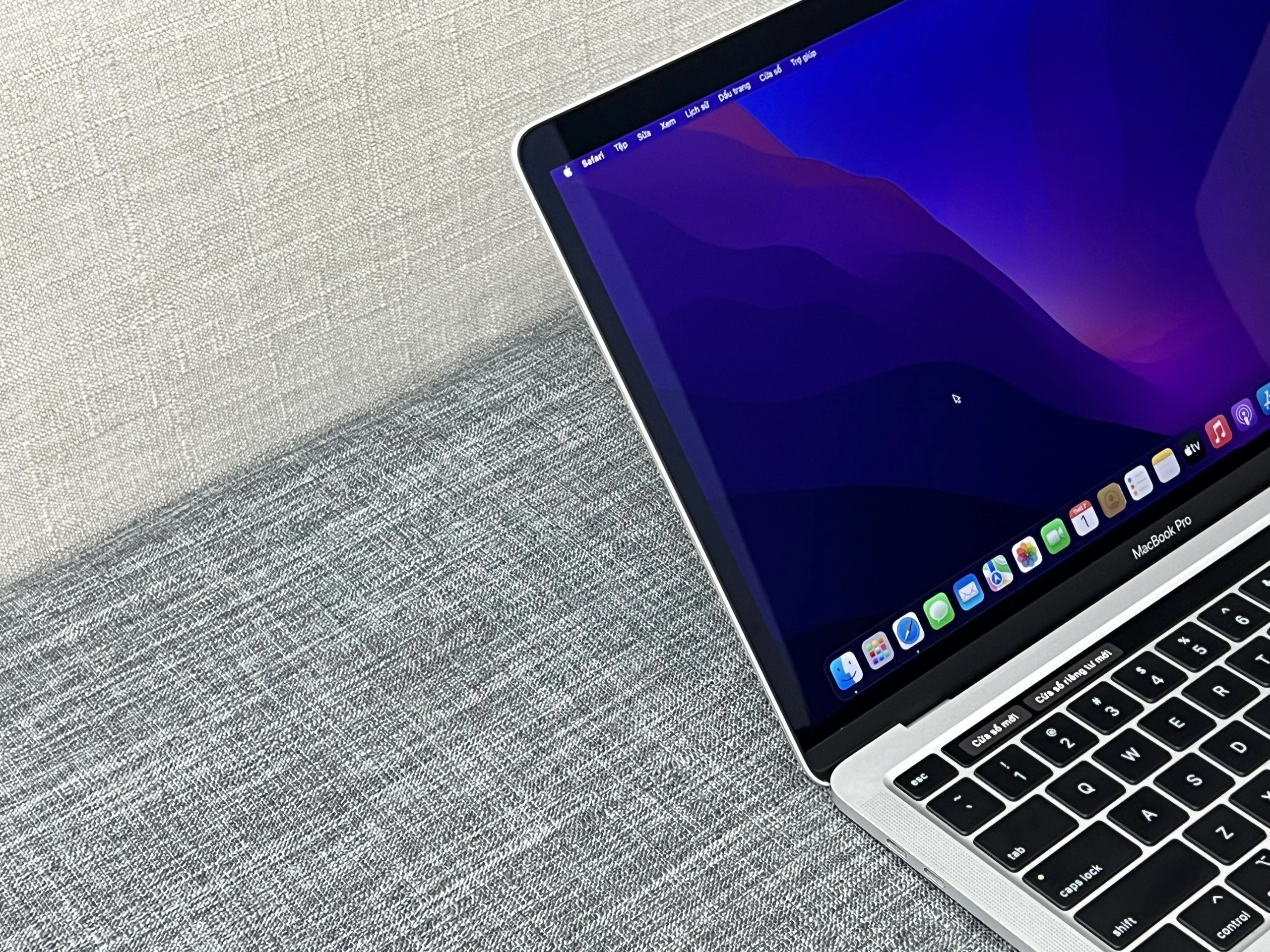 Thế Giới Số 365 | MACBOOK PRO 2020 13 INCH ( CORE I5 2.0GHZ ,RAM 16GB ,SSD 512GB )