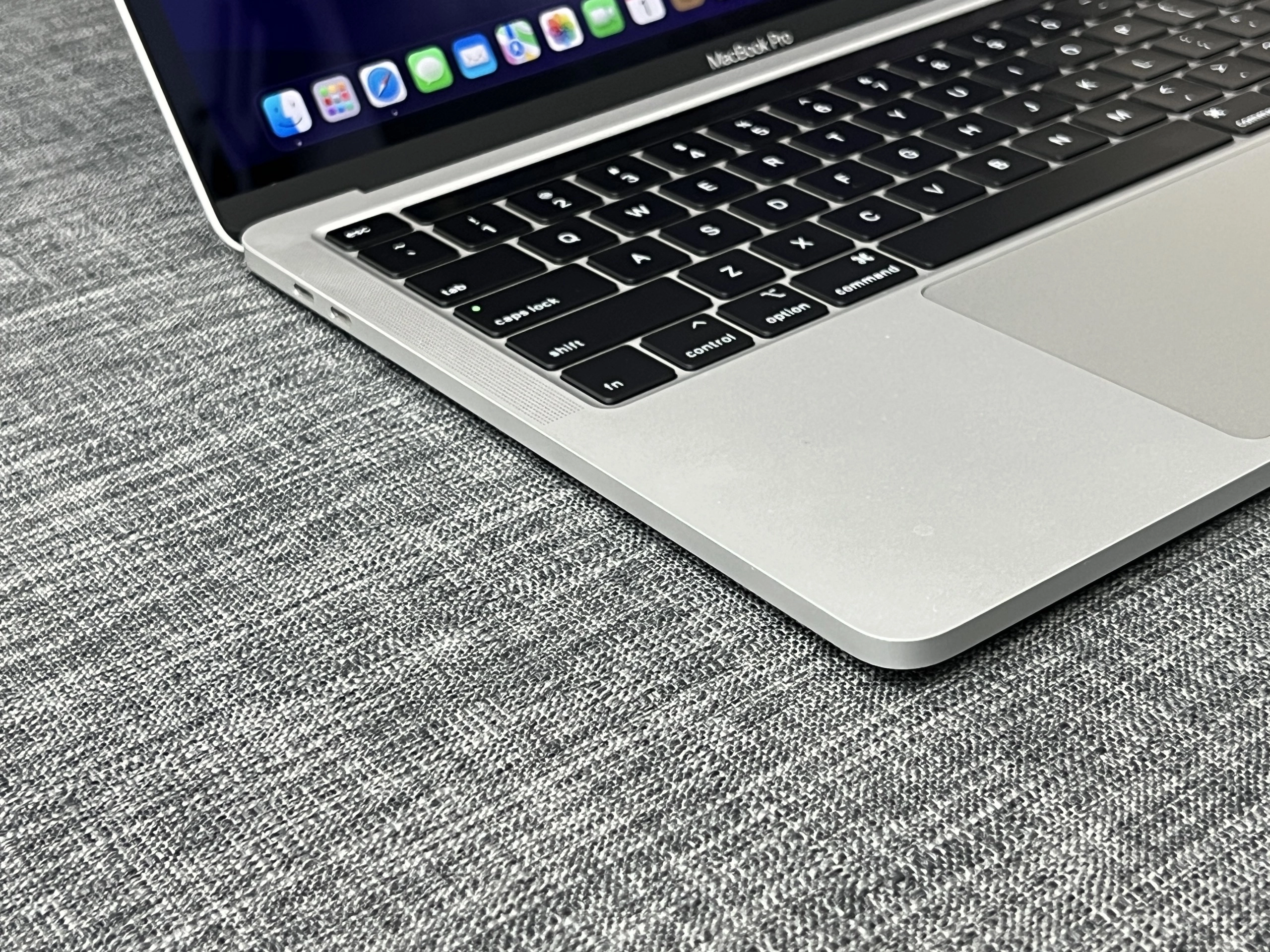 Thế Giới Số 365 | MACBOOK PRO 2020 13 INCH ( CORE I5 2.0GHZ ,RAM 16GB ,SSD 512GB )