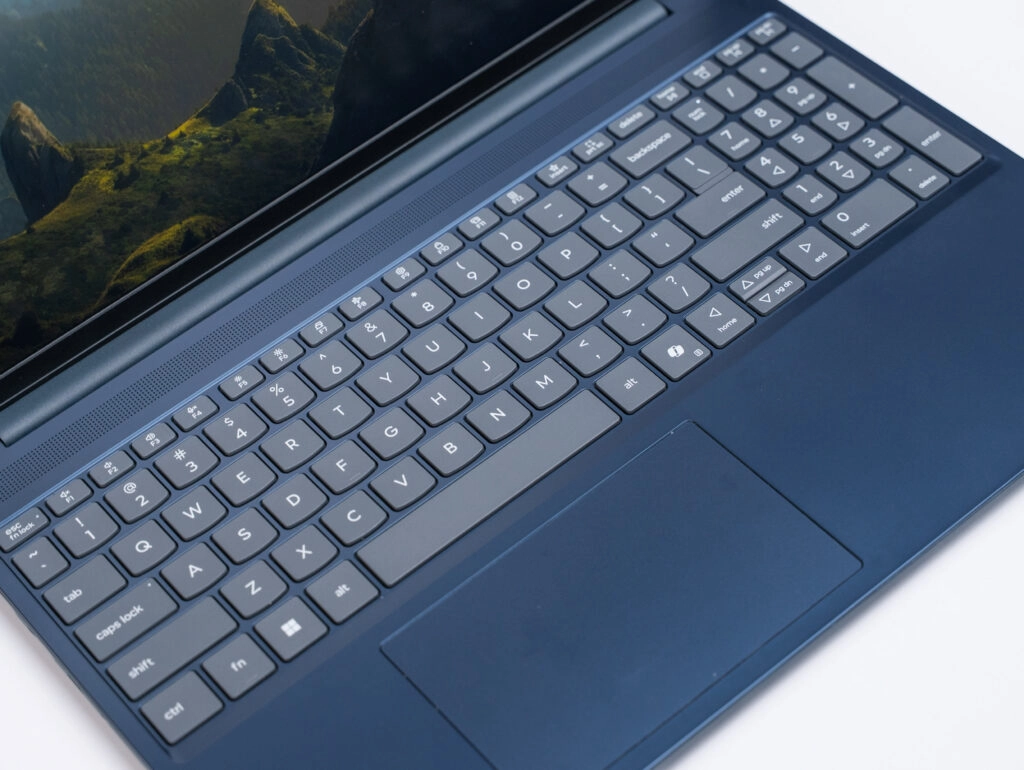 Thế Giới Số 365 | [New 100%] Lenovo IdeaPad Slim 3 15 2025 (Xiaoxin 15c AHP10) (Ryzen 7 8745HS, 16GB, 512GB, AMD 780M, 15.3 FHD+)