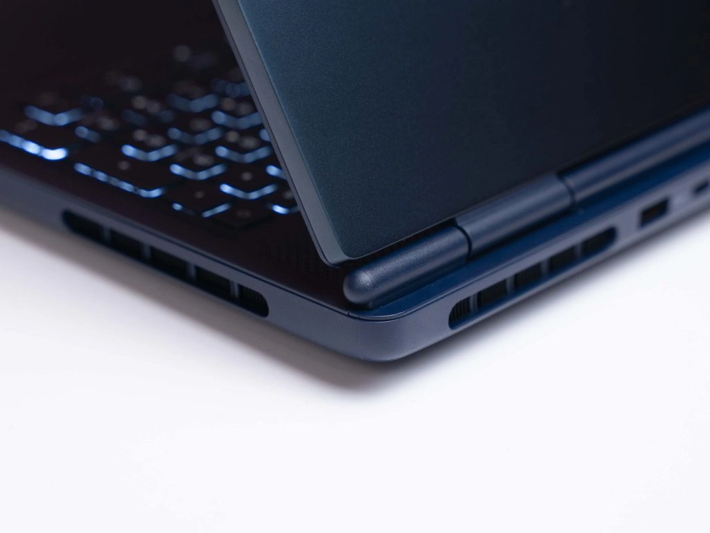 Thế Giới Số 365 | [New 100%] Alienware 16 Aurora 2025 (Core 7 240H, 32GB, 1TB, RTX 5060 8GB, 16 2K+ 120Hz)