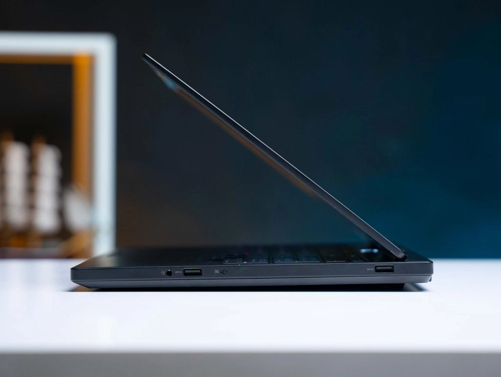 Thế Giới Số 365 | [New 100%] Lenovo Legion 5 15IRX10 83LY00HQVN (Core i7 13650HX, 16GB, 512GB, RTX 5060 8GB, 15.3 FHD+ 165Hz)