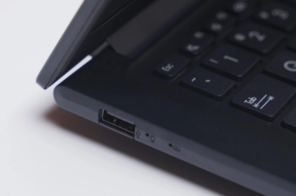 Laptop chính hãng giá tốt | Gaming, văn phòng, đồ họa – Thế Giới Số 365 [New Full VAT] Asus Vivobook 14 X1404VAP-V14.C58256 (Core 5 120U, 8GB, 256GB, 14.0 FHD)