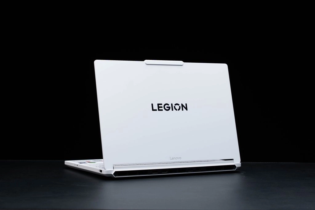 Laptop chính hãng giá tốt | Gaming, văn phòng, đồ họa – Thế Giới Số 365 [New 100%] Lenovo Legion Y7000X 2026 (Core Ultra 7 251HX, 16GB, 1TB, RTX 5060 8GB, 15.3 2K+ OLED 165Hz) - GlacierWhite