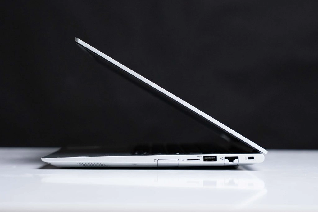 Thế Giới Số 365 | [New Outlet] Lenovo ZhaoYang X7 14 IRH052 (Core i7 13700H, 16GB, 1TB, RTX 3050 4GB, 14 2K+)
